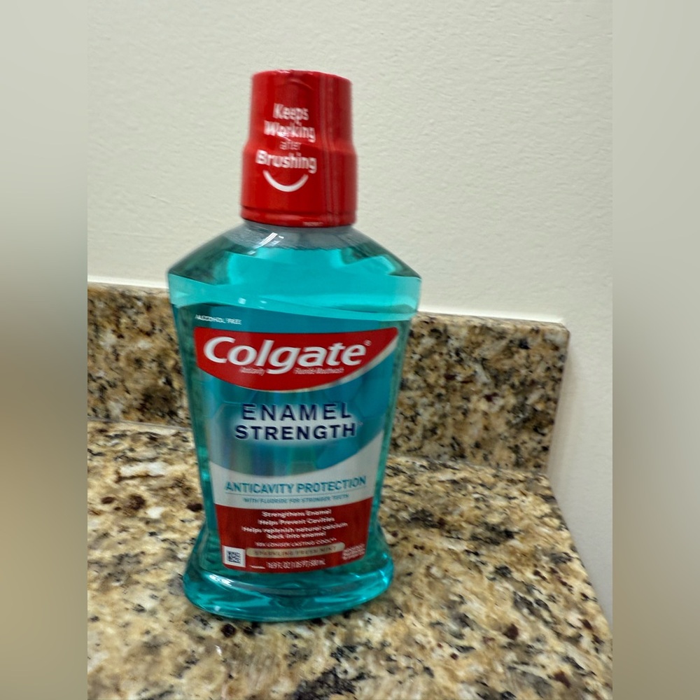 NWT Colgate Enamel Strength Mouthwash